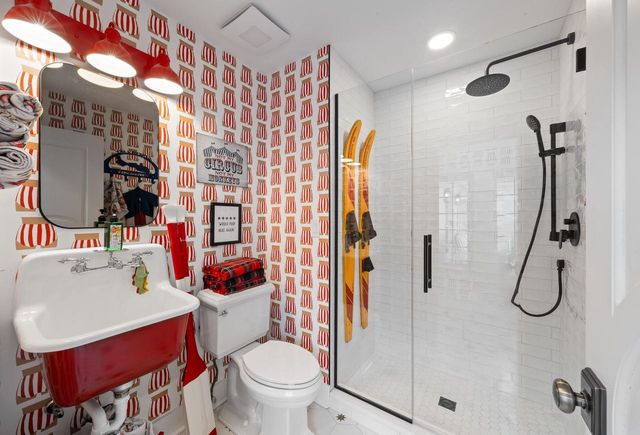 N1702 Durand LANE, Lake Geneva, WI 53147