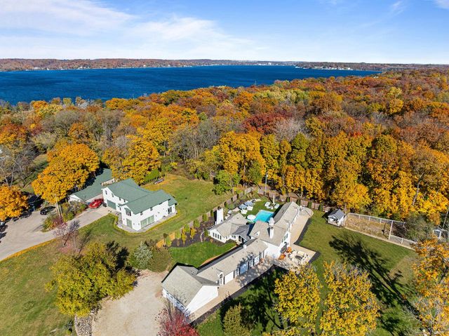 N1702 Durand LANE, Lake Geneva, WI 53147