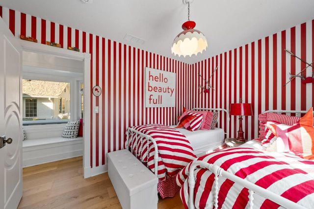 N1702 Durand LANE, Lake Geneva, WI 53147