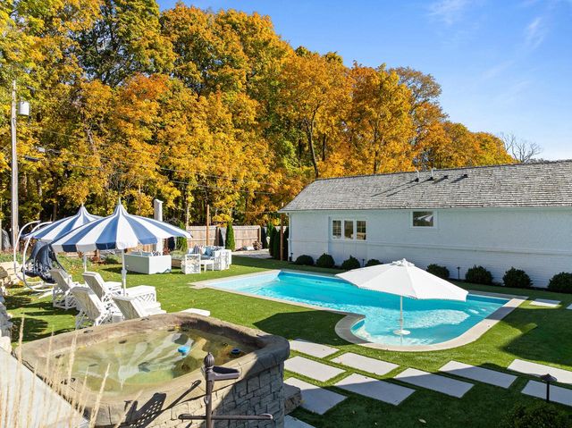 N1702 Durand LANE, Lake Geneva, WI 53147