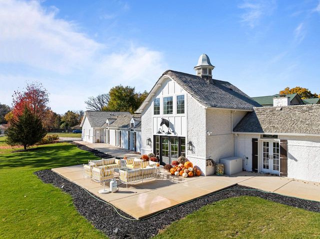 N1702 Durand LANE, Lake Geneva, WI 53147