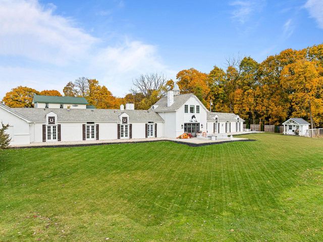 N1702 Durand LANE, Lake Geneva, WI 53147