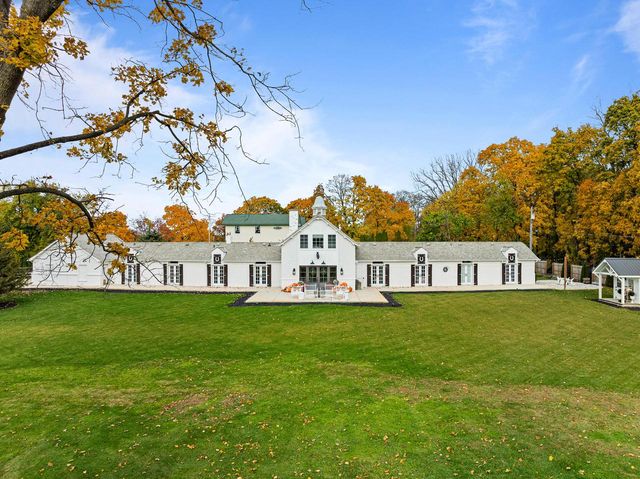 N1702 Durand LANE, Lake Geneva, WI 53147