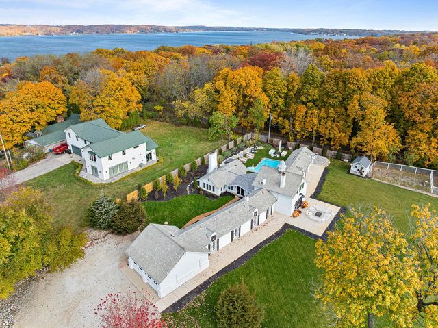 N1702 Durand LANE, Lake Geneva, WI 53147