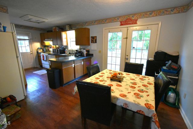 924 Kilby Street, Burlington, NC 27215