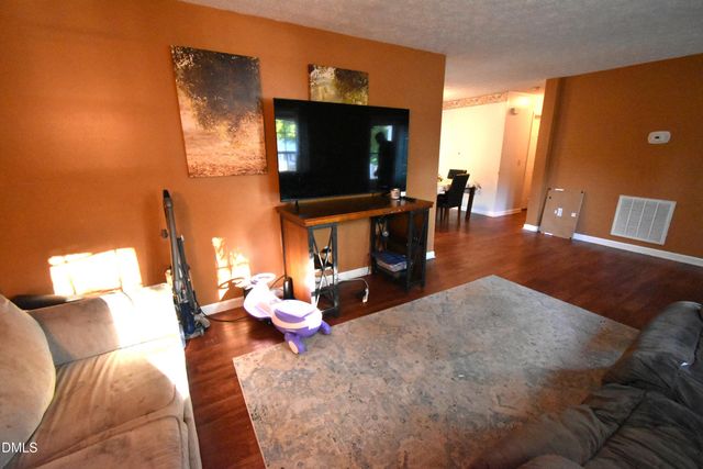 924 Kilby Street, Burlington, NC 27215