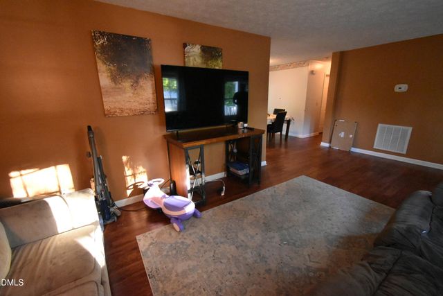 924 Kilby Street, Burlington, NC 27215