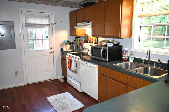 924 Kilby Street, Burlington, NC 27215