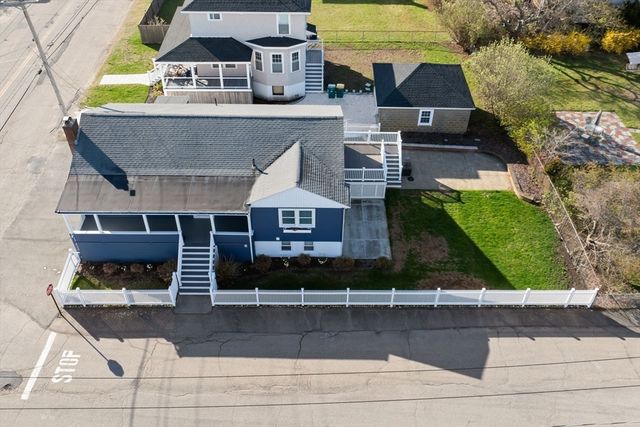 88 Revere St, Hull, MA 02045