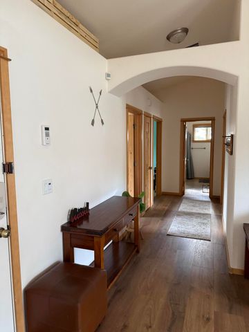 16691 Oakridge Place, La Pine, OR 97739