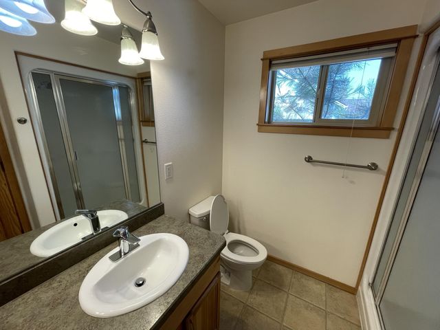 16691 Oakridge Place, La Pine, OR 97739