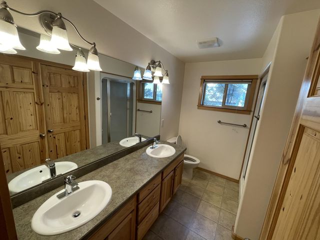 16691 Oakridge Place, La Pine, OR 97739