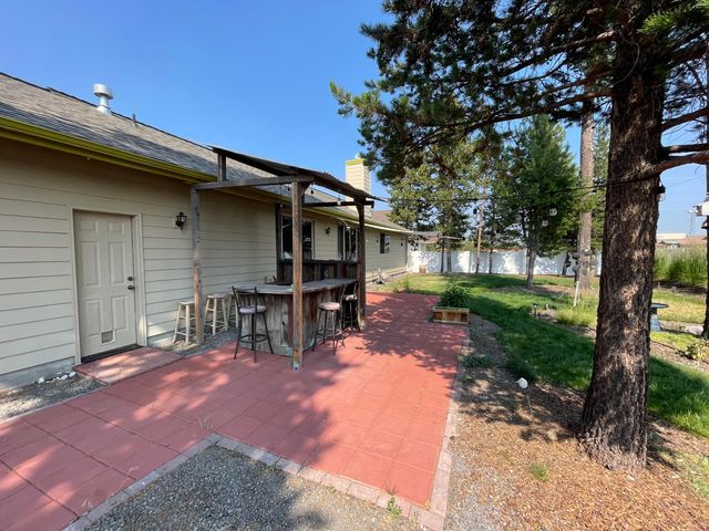 16691 Oakridge Place, La Pine, OR 97739