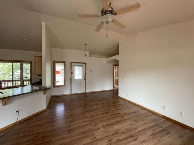 16691 Oakridge Place, La Pine, OR 97739