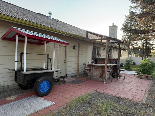 16691 Oakridge Place, La Pine, OR 97739