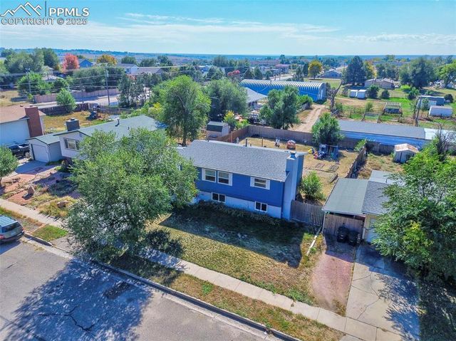 570 Calle Entrada Road, Fountain, CO 80817