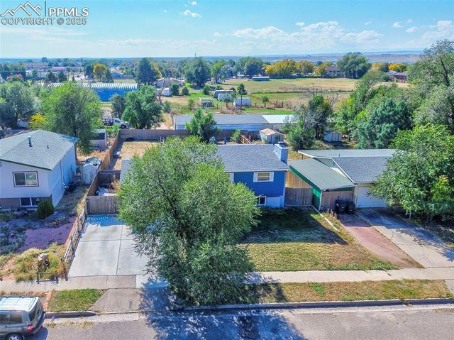 570 Calle Entrada Road, Fountain, CO 80817