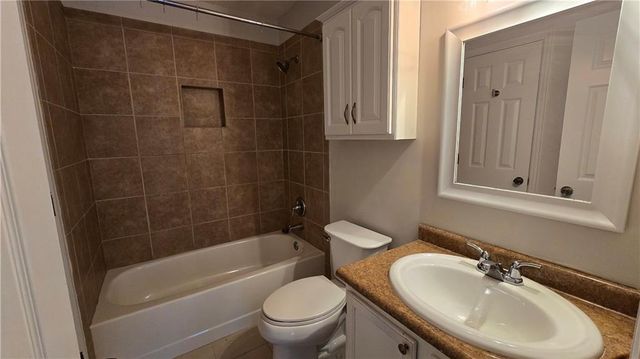 1308 Red Deer Way, Alpharetta, GA 30022