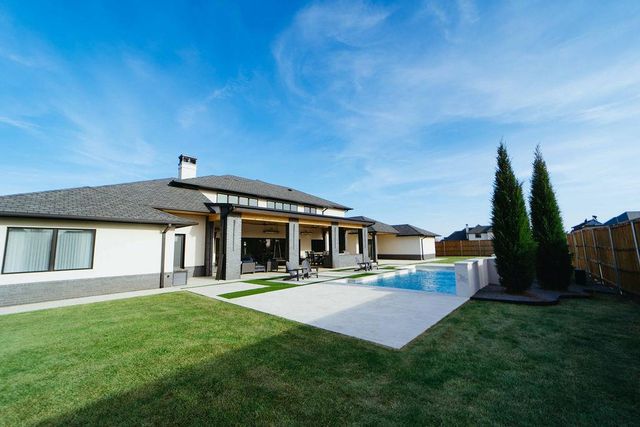 12901 Rivendell Drive, Oklahoma City, OK 73170