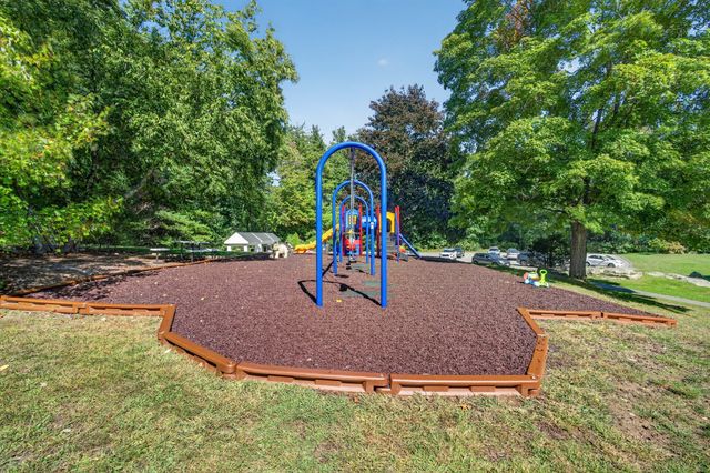 386 Great Rd A8, Acton, MA 01720