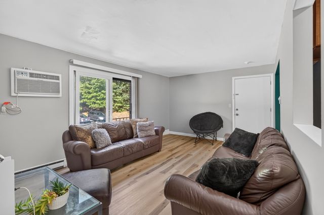 386 Great Rd A8, Acton, MA 01720