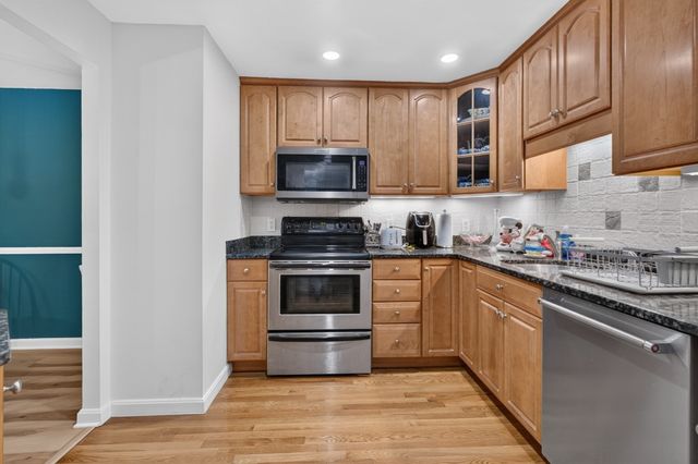 386 Great Rd A8, Acton, MA 01720