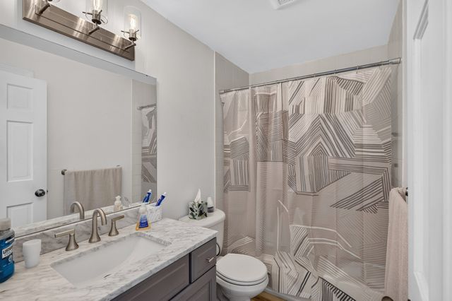 386 Great Rd A8, Acton, MA 01720