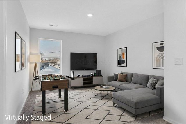 325 Juhl Court, Circleville, OH 43113