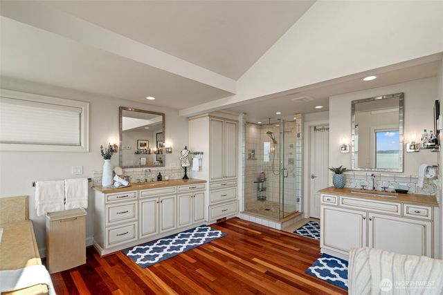 8723 Talbot Road, Edmonds, WA 98026