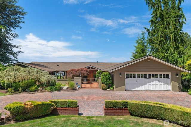 8723 Talbot Road, Edmonds, WA 98026