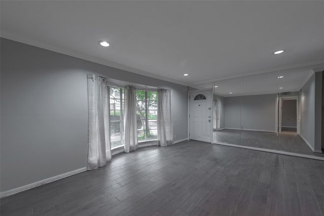 2511 Marilee Lane 1, Houston, TX 77057