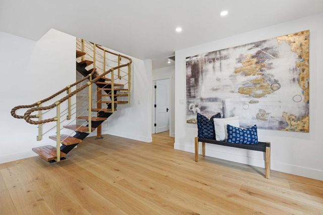 1820 Coast Boulevard, Del Mar, CA 92014