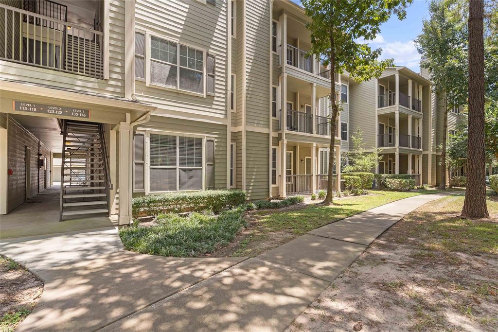 2400-732 Spring Rain Drive, Klein, TX 77379