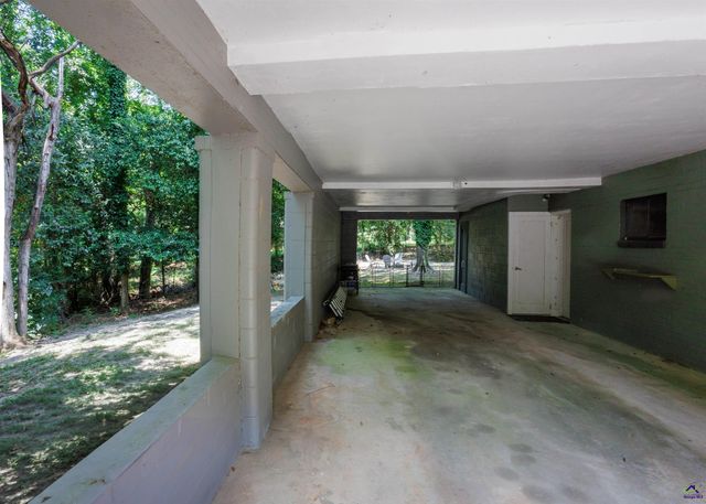 1485 lone oak Drive, Macon, GA 31211