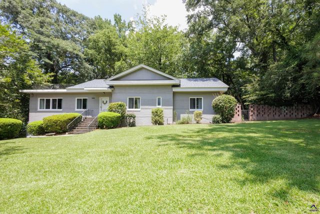 1485 lone oak Drive, Macon, GA 31211