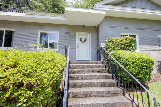 1485 lone oak Drive, Macon, GA 31211