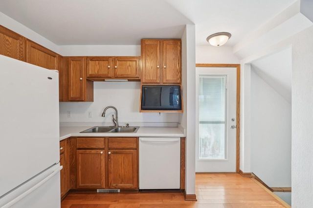 1078 4th STREET, Fond Du Lac, WI 54935