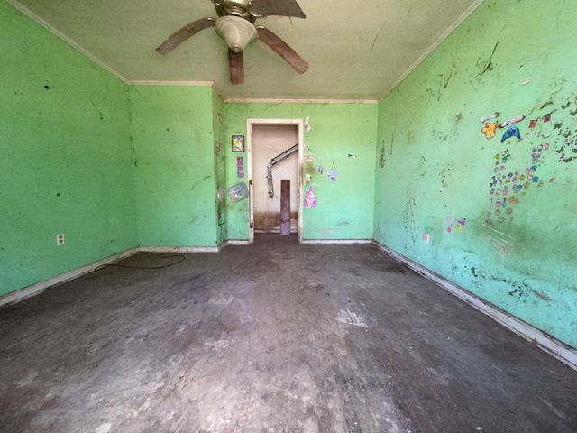 71 Oakwood Ln, Tullahoma, TN 37388