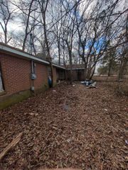 71 Oakwood Ln, Tullahoma, TN 37388