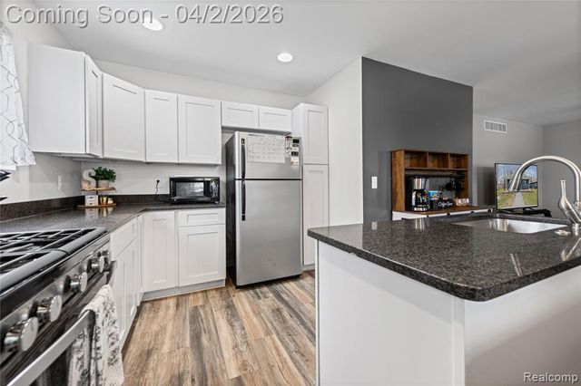 623 Columbia Street, Algonac, MI 48001