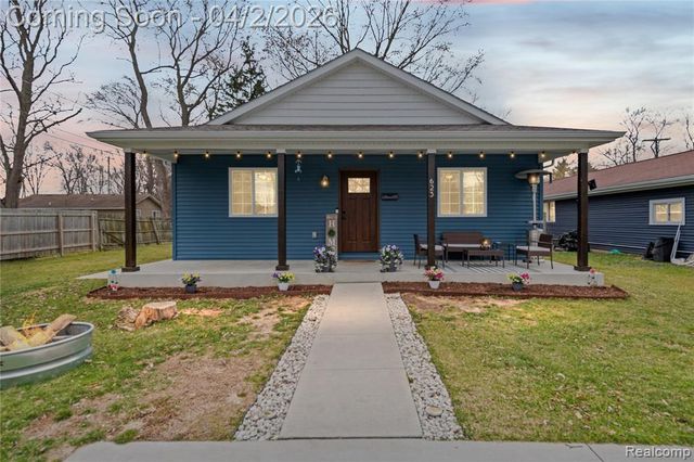 623 Columbia Street, Algonac, MI 48001