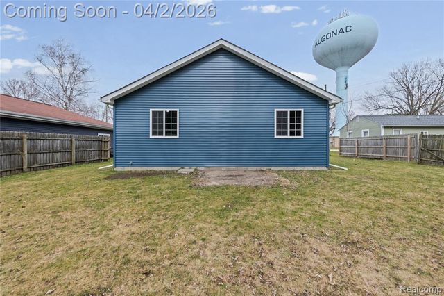 623 Columbia Street, Algonac, MI 48001