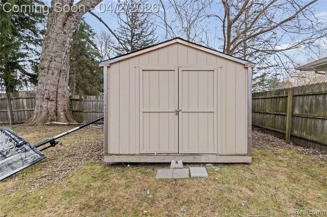 623 Columbia Street, Algonac, MI 48001