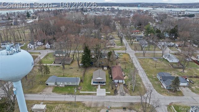 623 Columbia Street, Algonac, MI 48001