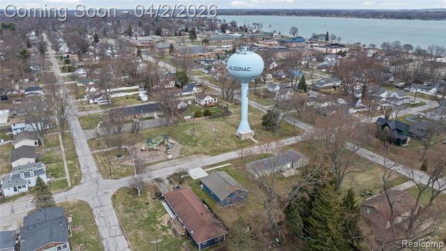 623 Columbia Street, Algonac, MI 48001