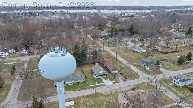 623 Columbia Street, Algonac, MI 48001