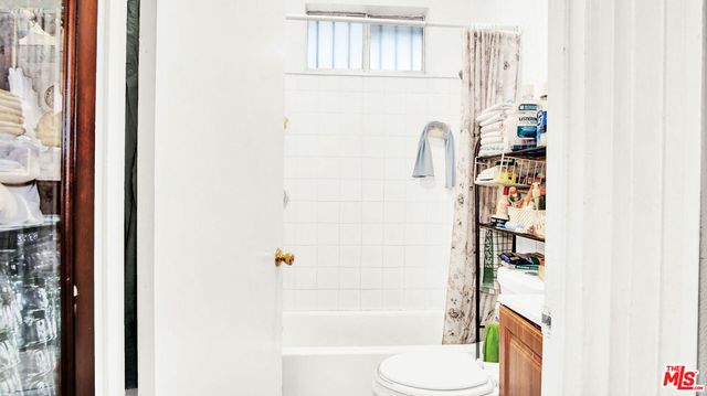 644 N Serrano Avenue, Los Angeles, CA 90004