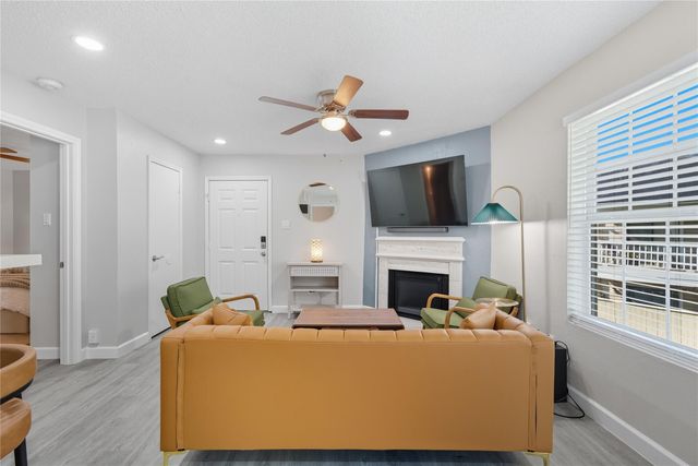 2750 Holly Hall Street 508, Houston, TX 77054