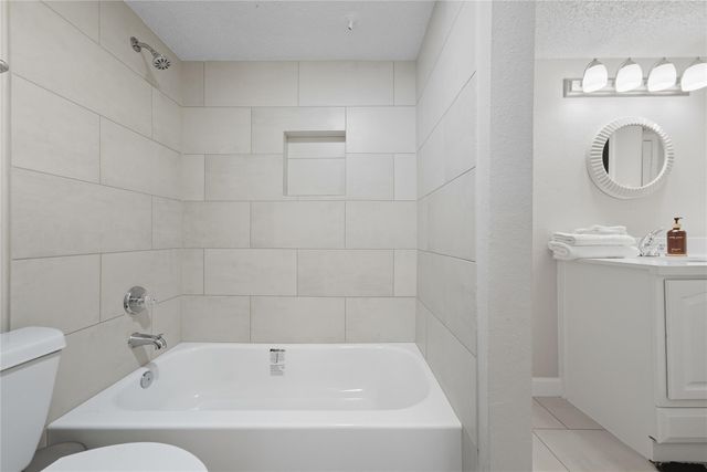 2750 Holly Hall Street 508, Houston, TX 77054