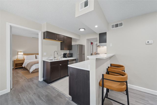 2750 Holly Hall Street 508, Houston, TX 77054